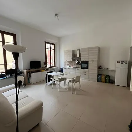 Homestay Grande Stanza Matrimoniale In Palazzo Signorile
