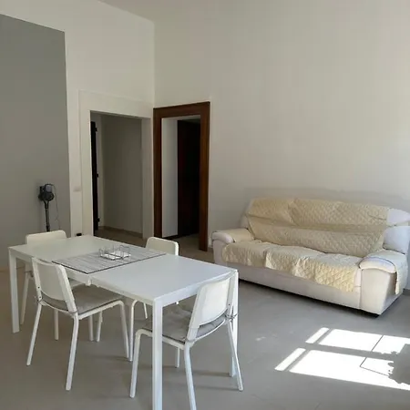 Grande Stanza Matrimoniale In Palazzo Signorile Mirandola
